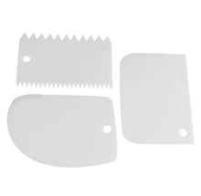 Load image into Gallery viewer, 3 Pcs Baking Pastry Cream Scraper Teeth Edge DIY Scraper Cake Decorating Fondant Pastry Cutters Baking Spatulas Cake Tools